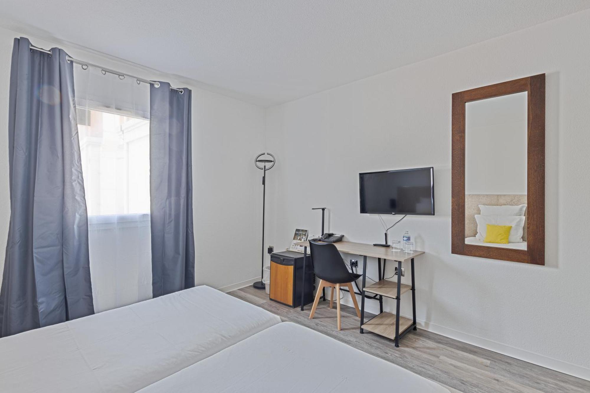 דראגיניאן Hotel Provence מראה חיצוני תמונה