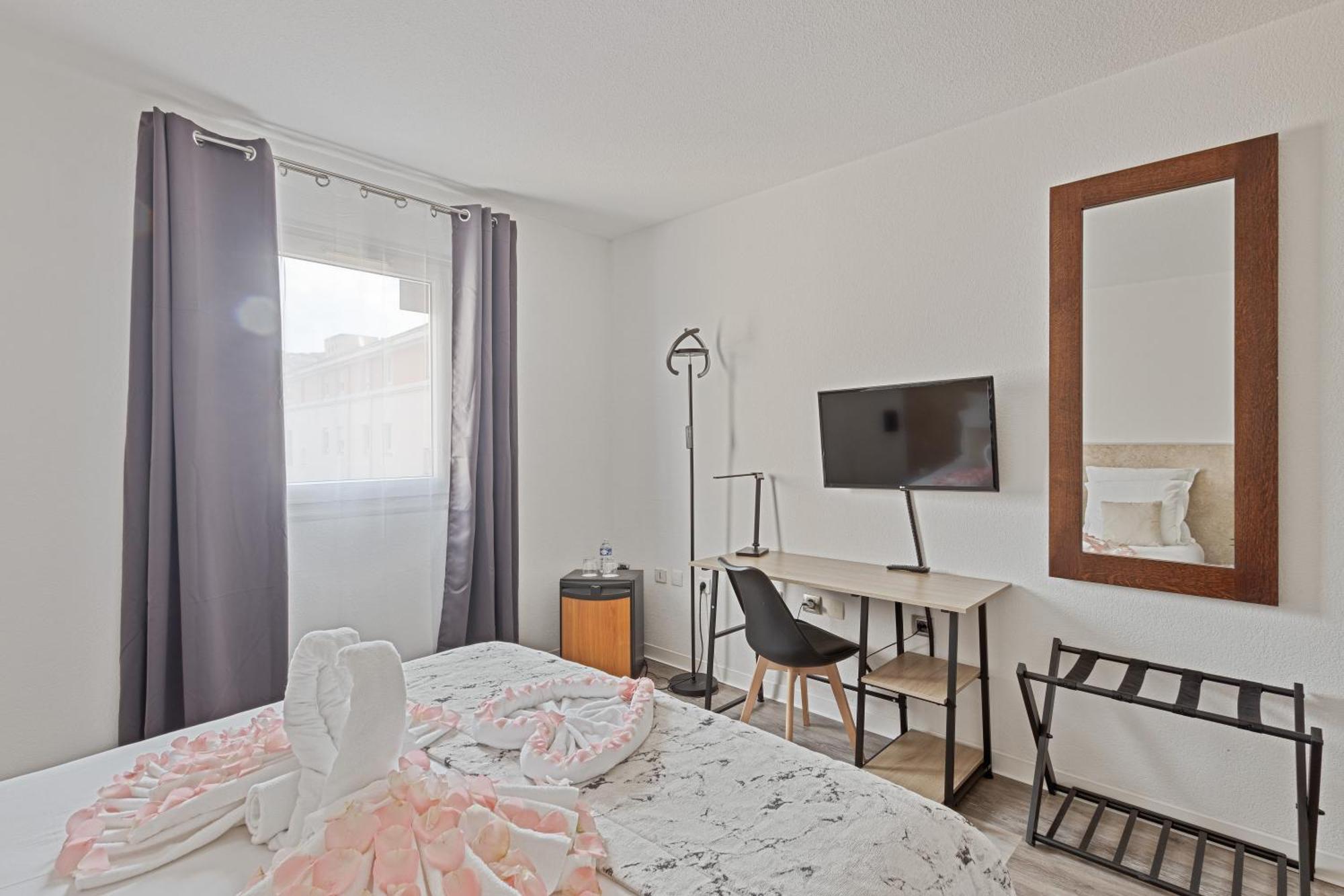 דראגיניאן Hotel Provence מראה חיצוני תמונה